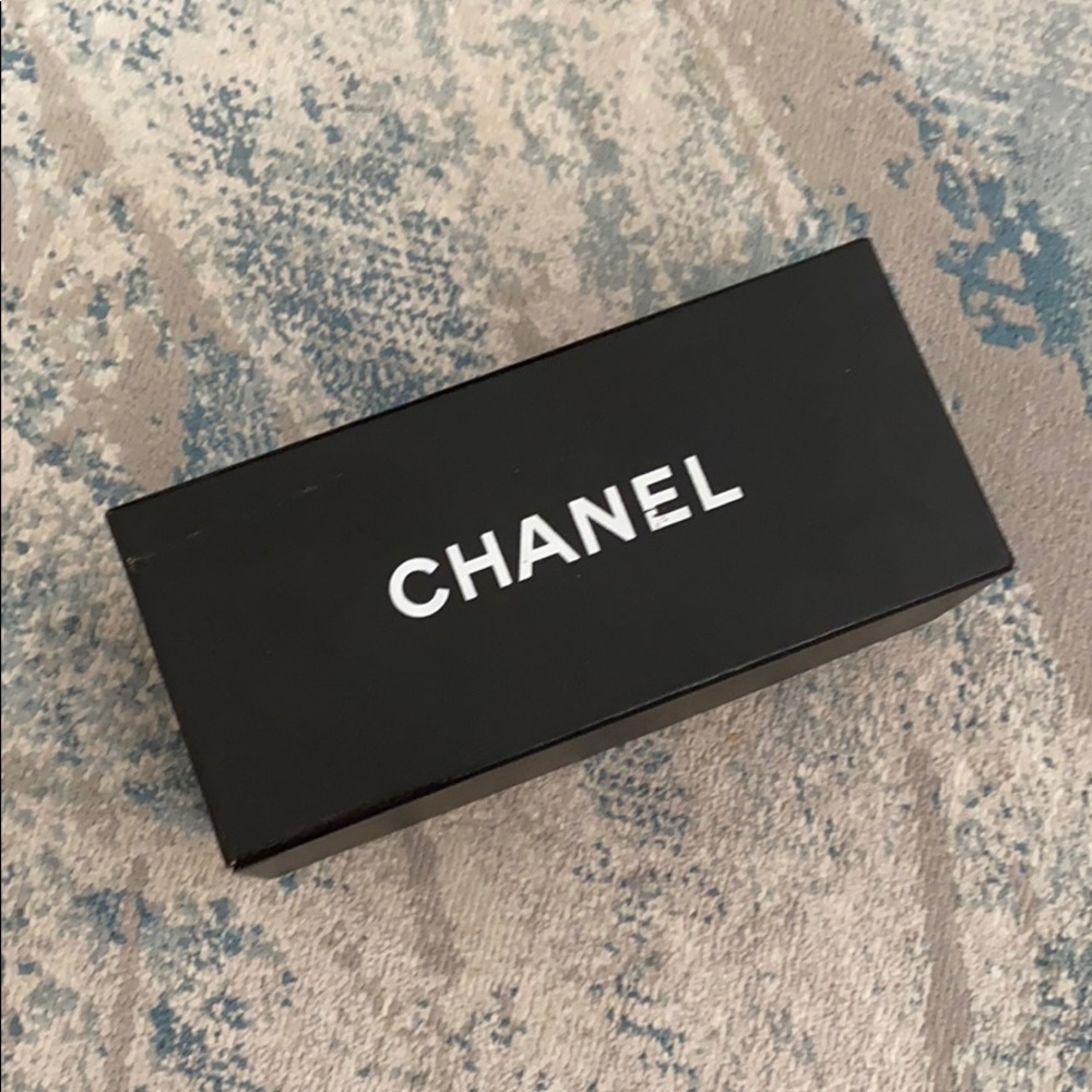 💔SOLD ON DEPOP💔 90’s Chanel Sunglasses ✨ - Picture 9 of 11
